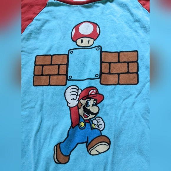 Super Mario Youth (10-12) Large Pajama Shirt and Shorts Set - Picture 2 of 7